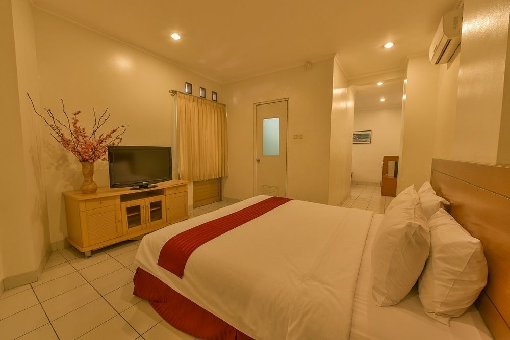The Cherry Homes And Hotel Bandung