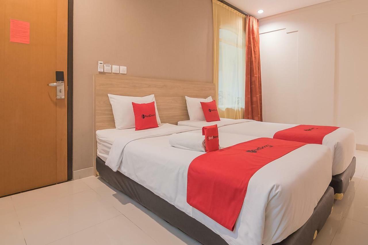 The Cherry Homes And Hotel Bandung
