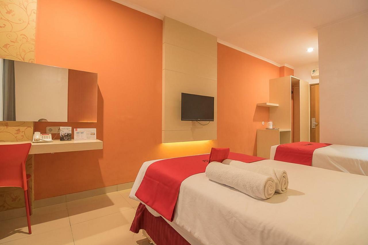 Hotel The Cherry Homes And Bandung