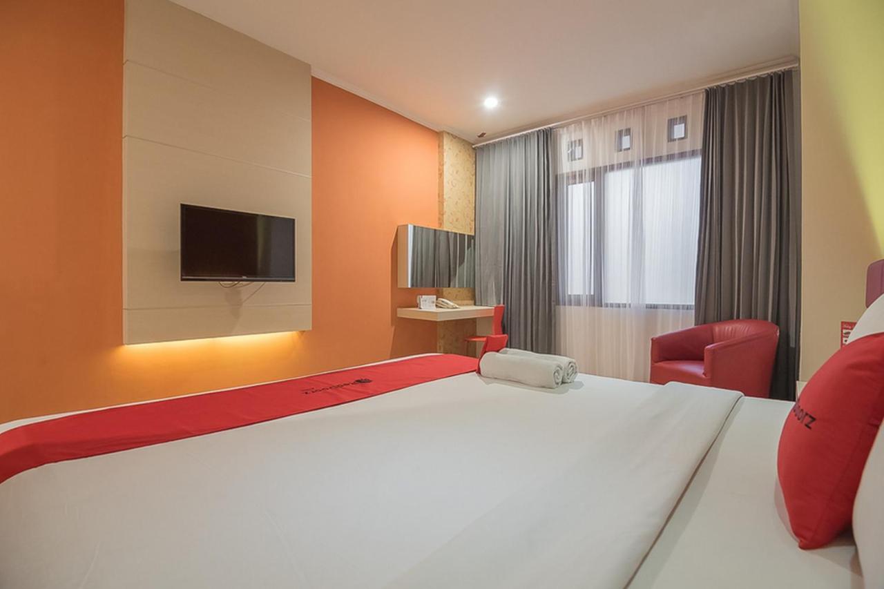 Hotel The Cherry Homes And